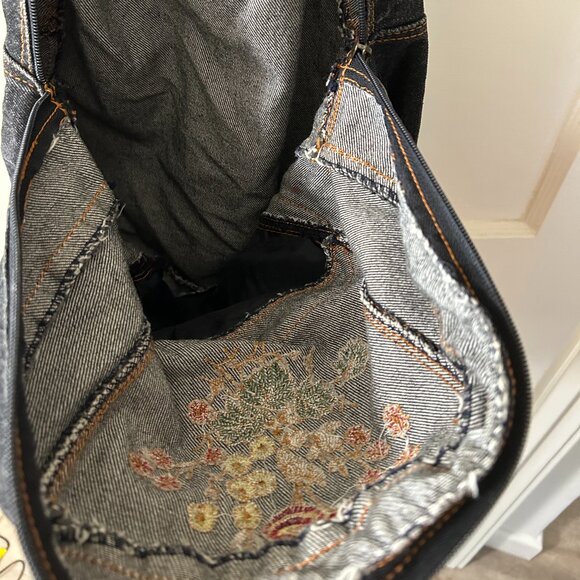 1990's Black Acid Wash Floral Embroidered Back Pack - Picture 7 of 7